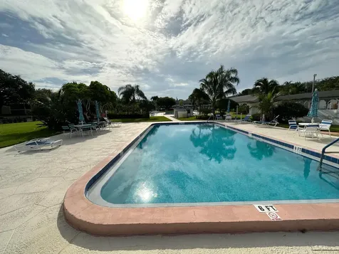 6 Garden Street Tequesta FL 33469