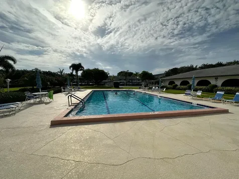 6 Garden Street Tequesta FL 33469