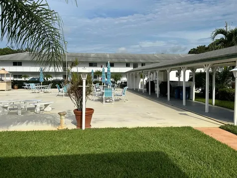 6 Garden Street Tequesta FL 33469