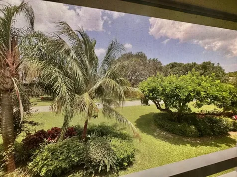 6 Garden Street Tequesta FL 33469