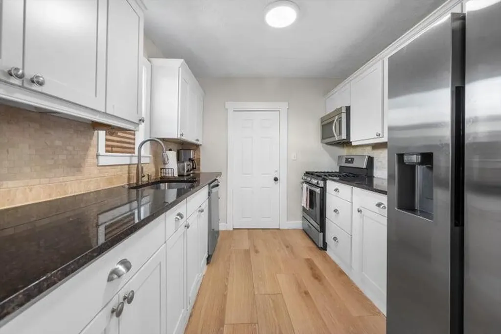 6704 Garden Avenue West Palm Beach FL 33405