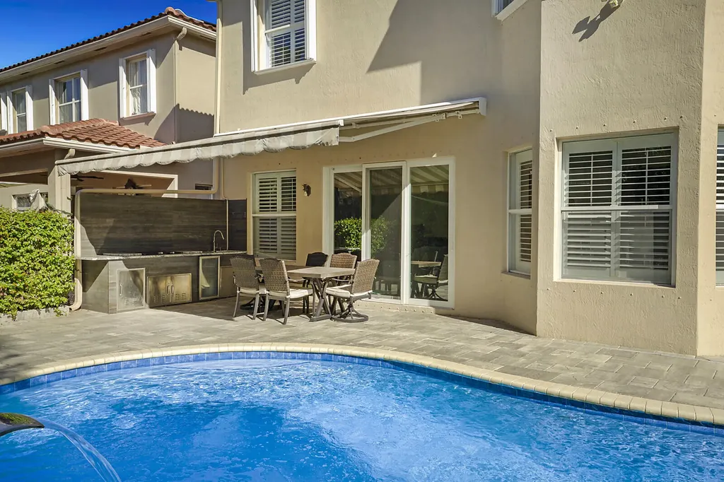 7167 Ivy Crossing Lane Boynton Beach FL 33436