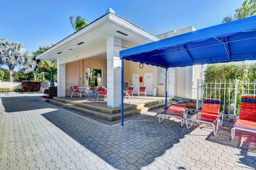 7848 Travlers Tree Drive Boca Raton FL 33433