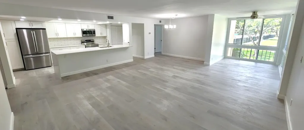450 Egret Circle Delray Beach FL 33444