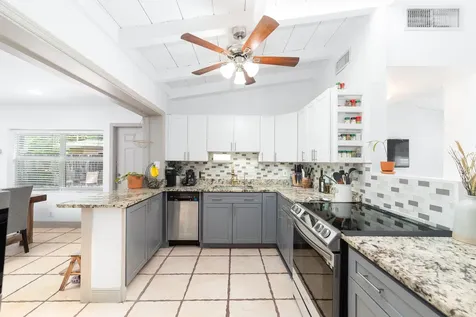 2869 SW 13th Court Fort Lauderdale FL 33312