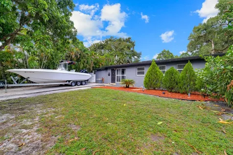 2869 SW 13th Court Fort Lauderdale FL 33312