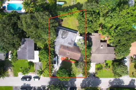 2869 SW 13th Court Fort Lauderdale FL 33312