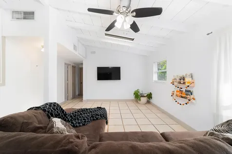 2869 SW 13th Court Fort Lauderdale FL 33312