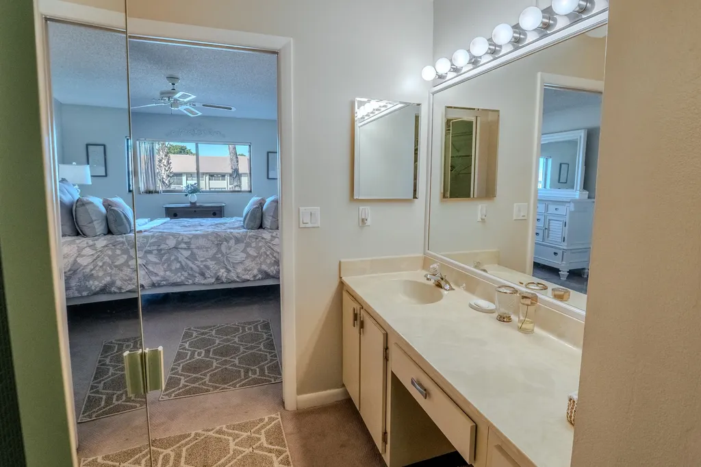 4725 Lucerne Lakes Boulevard E Lake Worth FL 33467