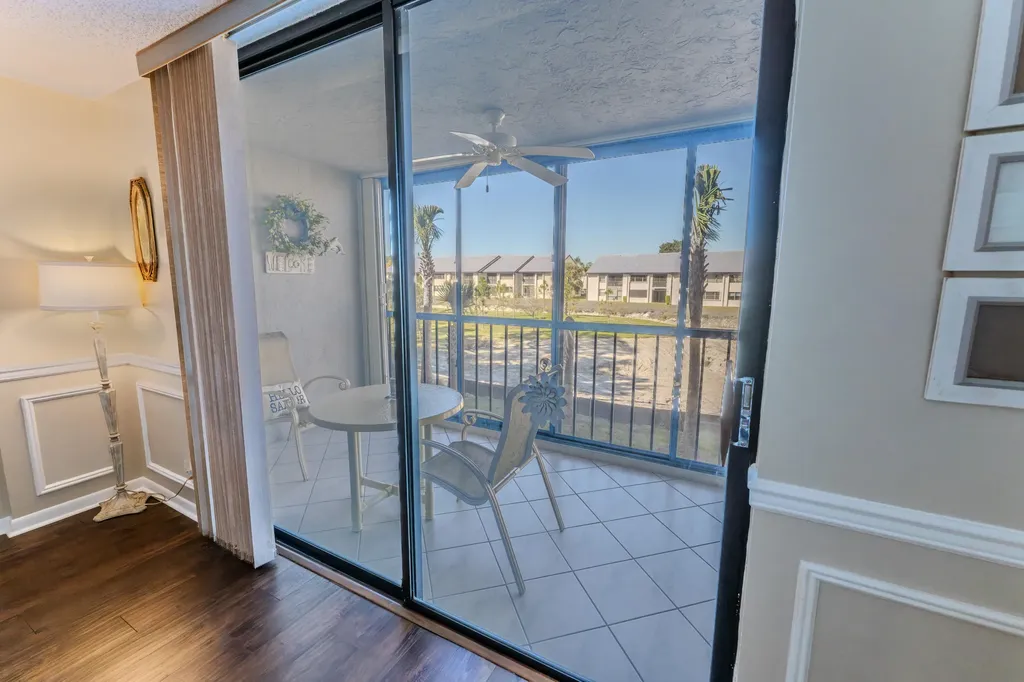 4725 Lucerne Lakes Boulevard E Lake Worth FL 33467