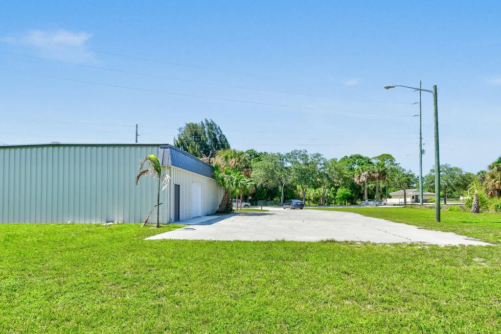 3801 Okeechobee Road Fort Pierce FL 34947