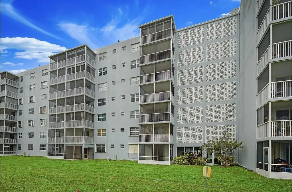 5500 NW 2nd Avenue Boca Raton FL 33487