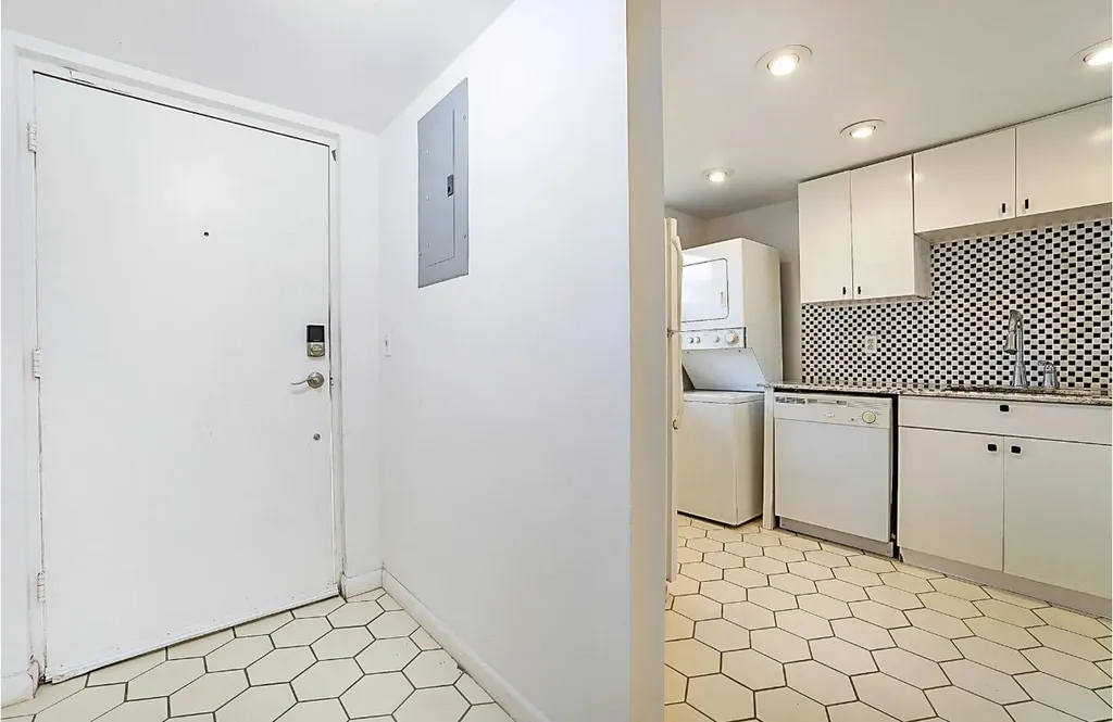 5500 NW 2nd Avenue Boca Raton FL 33487