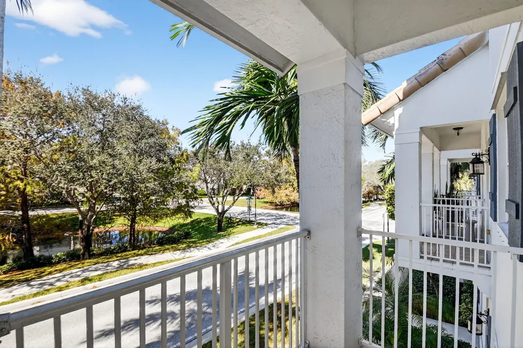 1371 Via De Pepii Boynton Beach FL 33426