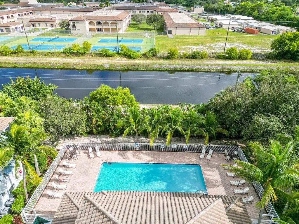 1371 Via De Pepii Boynton Beach FL 33426