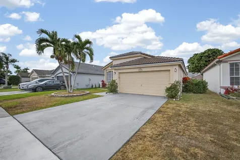 765 Lake Wellington Drive Wellington FL 33414