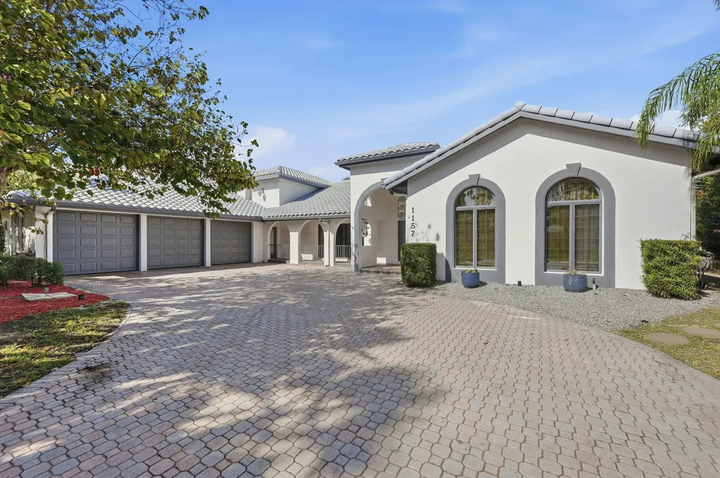 1157 SW Mirror Lake Cove Port St Lucie FL 34986