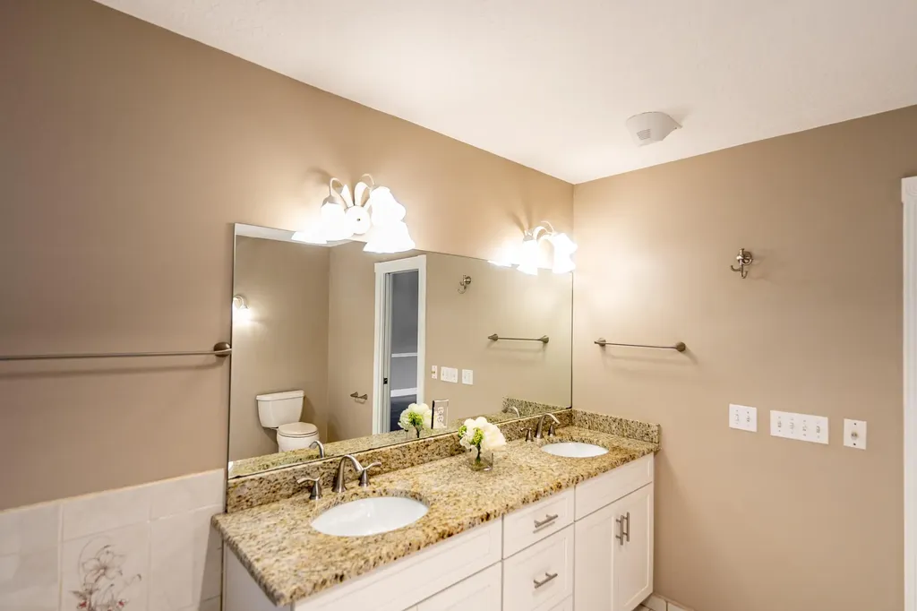 1157 SW Mirror Lake Cove Port St Lucie FL 34986