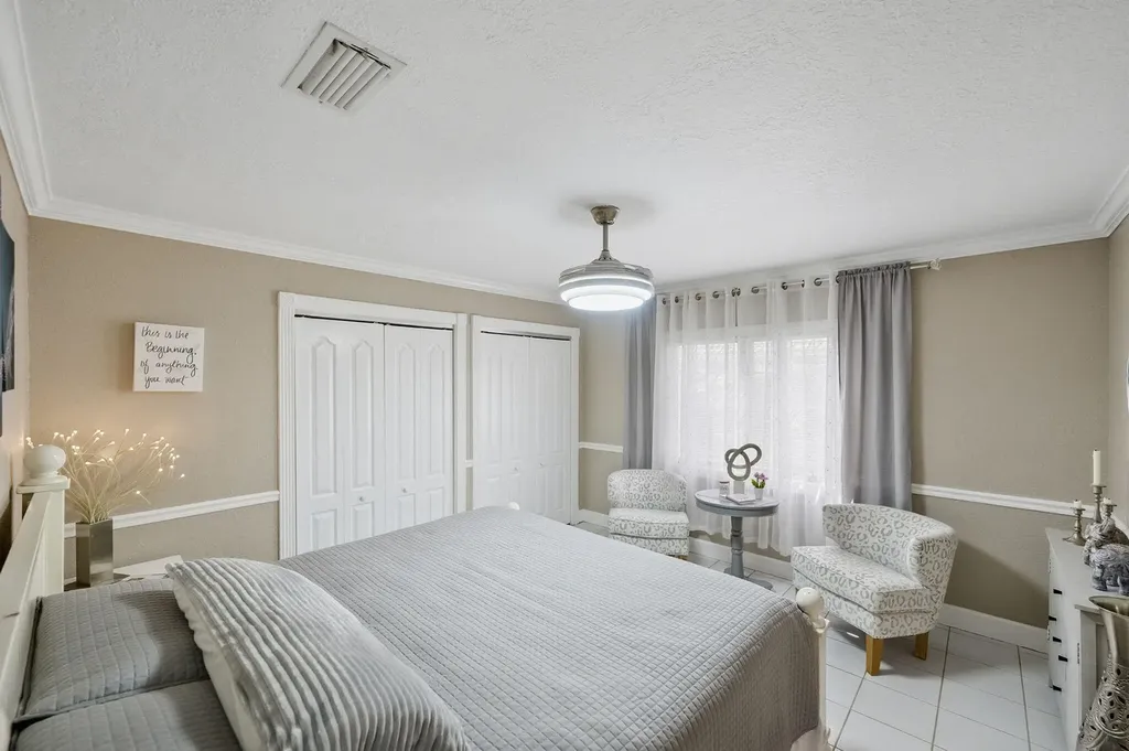 1157 SW Mirror Lake Cove Port St Lucie FL 34986