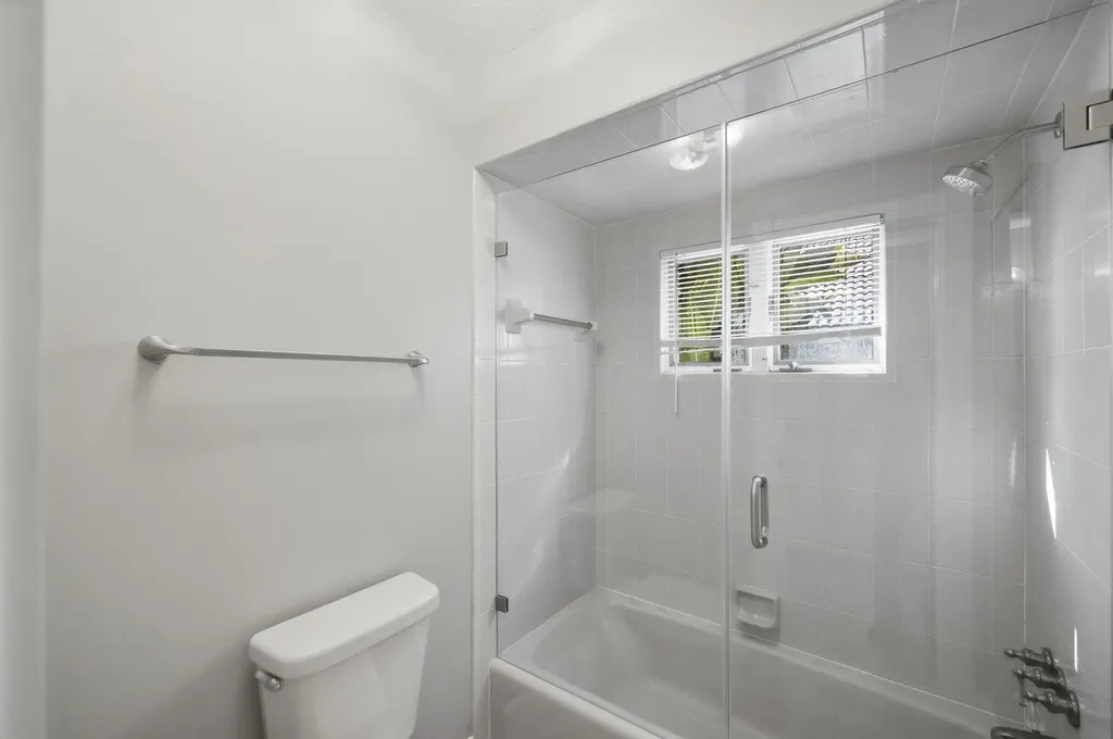 1157 SW Mirror Lake Cove Port St Lucie FL 34986