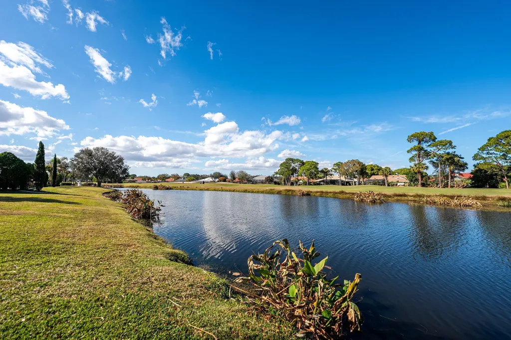 1157 SW Mirror Lake Cove Port St Lucie FL 34986