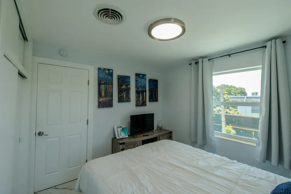 2192 Quail Trail Lake Worth FL 33461