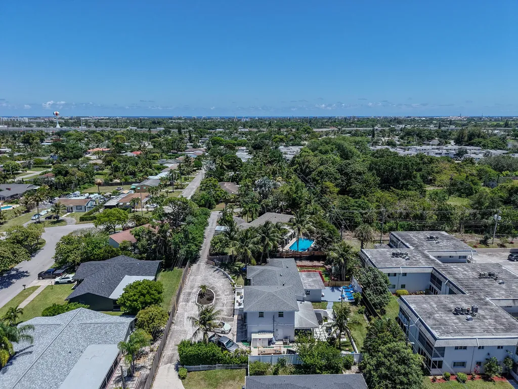 2192 Quail Trail Lake Worth FL 33461