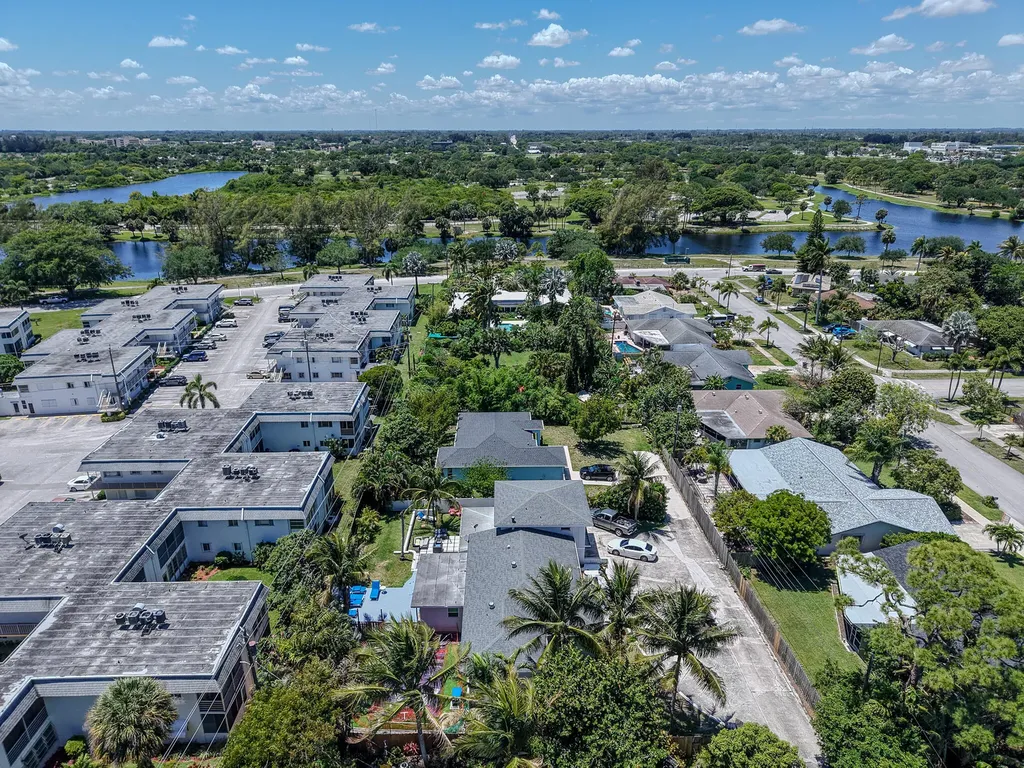 2192 Quail Trail Lake Worth FL 33461