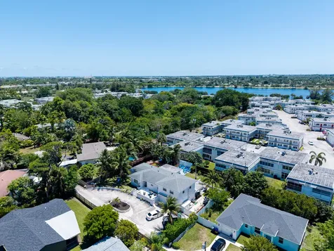 2192 Quail Trail Lake Worth FL 33461