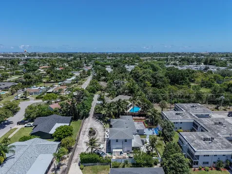 2192 Quail Trail Lake Worth FL 33461