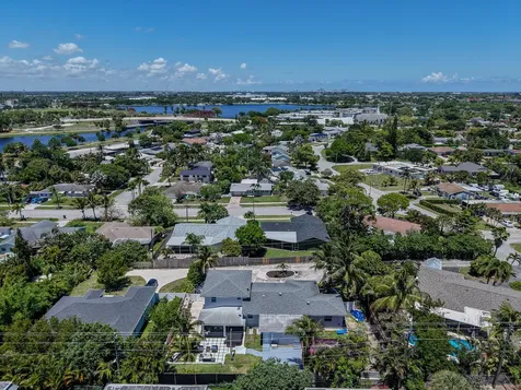 2192 Quail Trail Lake Worth FL 33461