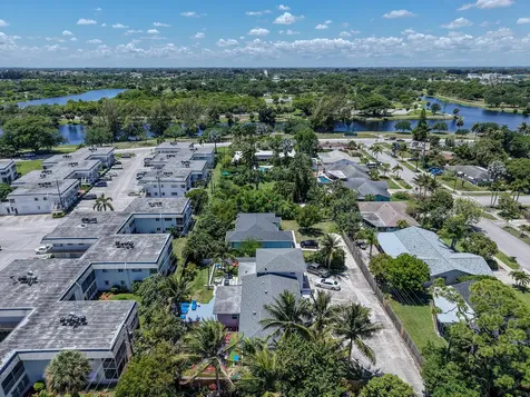 2192 Quail Trail Lake Worth FL 33461