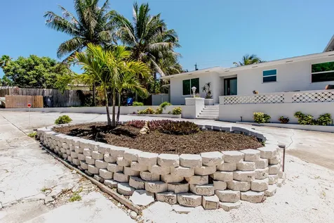 2192 Quail Trail Lake Worth FL 33461