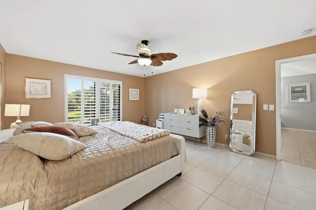 6403 Eastpointe Pines Street Palm Beach Gardens FL 33418