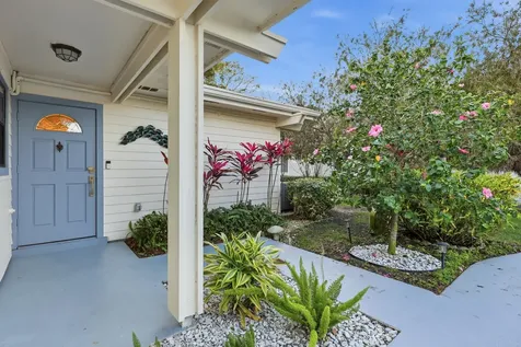 6403 Eastpointe Pines Street Palm Beach Gardens FL 33418