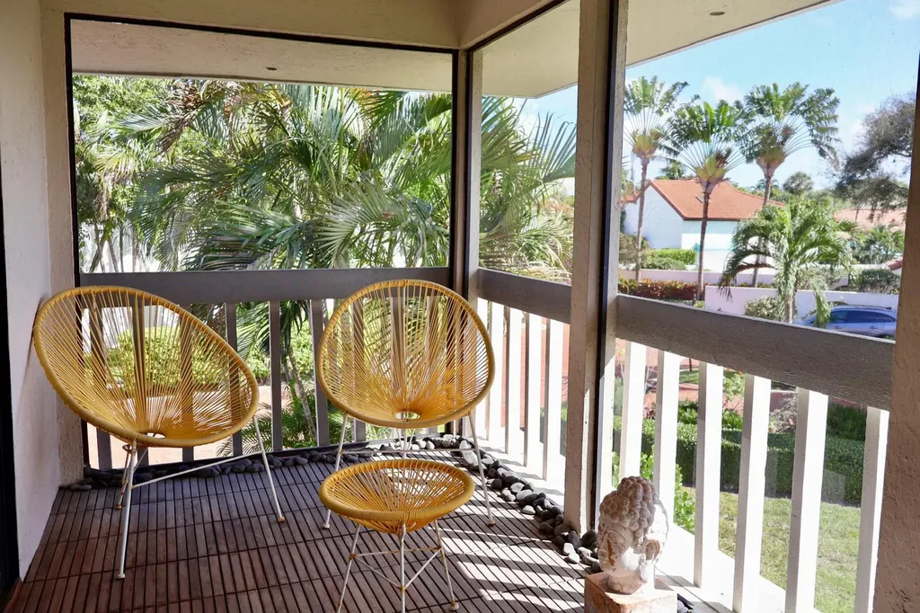 134 Harbor Circle Delray Beach FL 33483