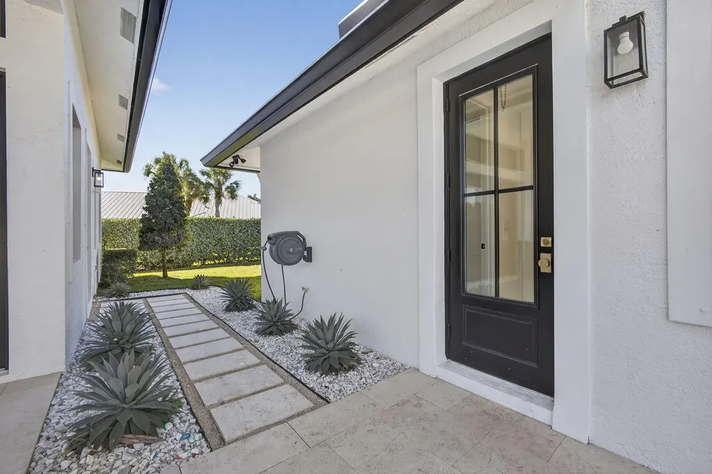 2940 Cessna Way Wellington FL 33414