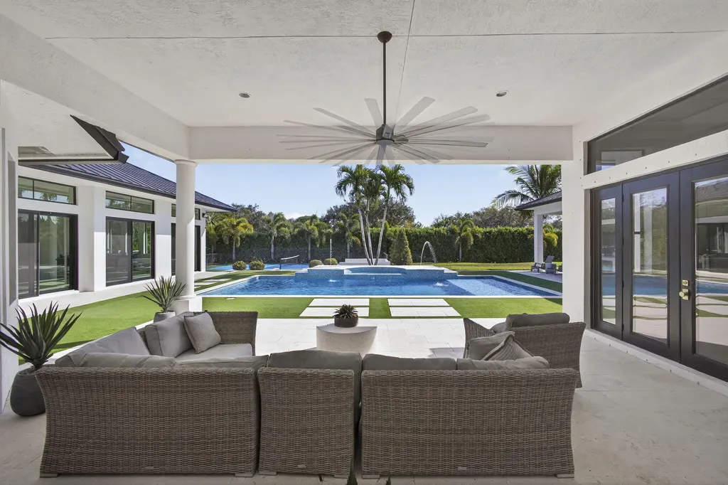 2940 Cessna Way Wellington FL 33414