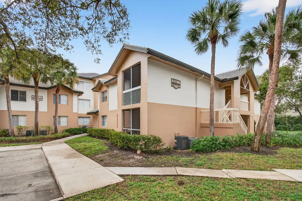 9901 Westview Drive Coral Springs FL 33076