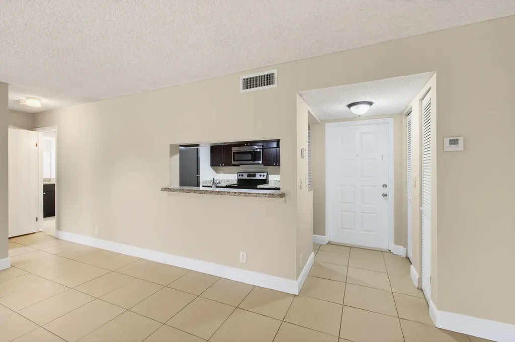 9901 Westview Drive Coral Springs FL 33076
