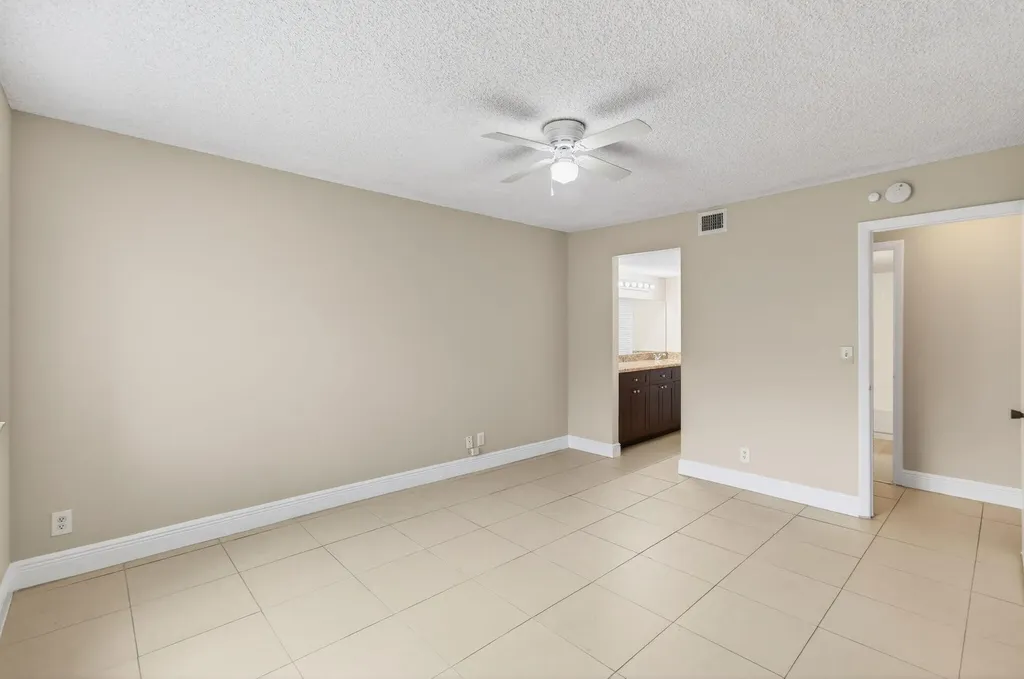 9901 Westview Drive Coral Springs FL 33076