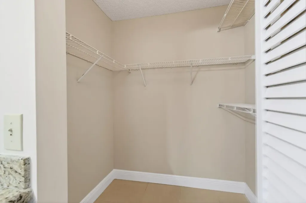 9901 Westview Drive Coral Springs FL 33076