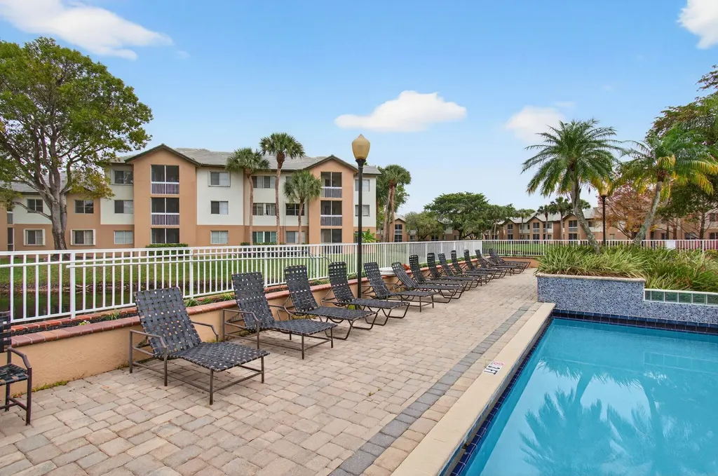 9901 Westview Drive Coral Springs FL 33076