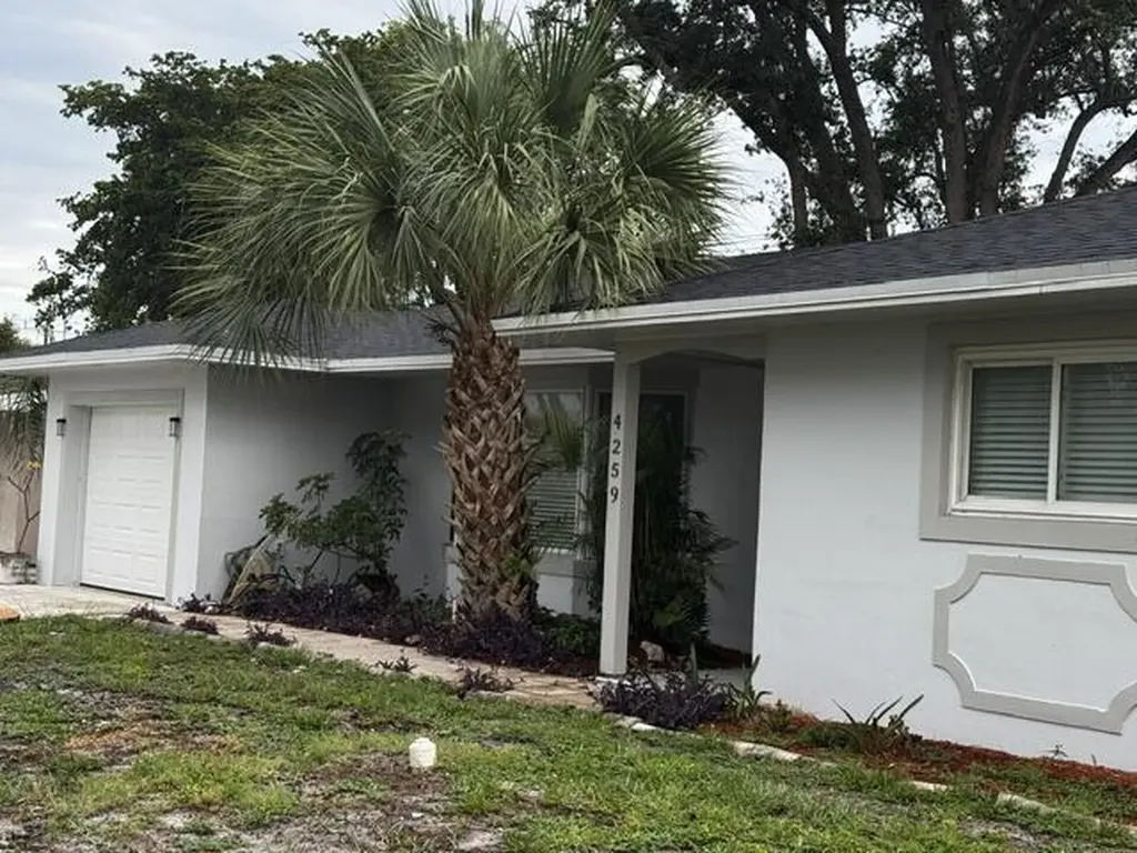 4259 Empress Street Palm Beach Gardens FL 33410