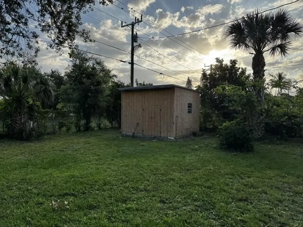 4259 Empress Street Palm Beach Gardens FL 33410