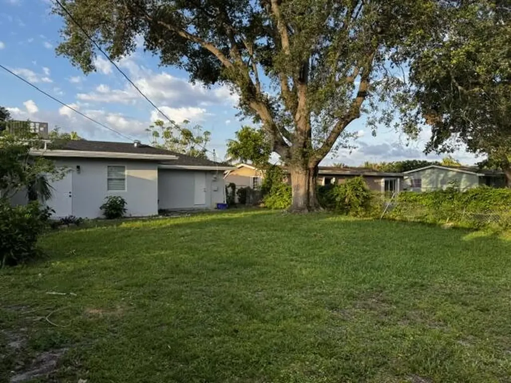 4259 Empress Street Palm Beach Gardens FL 33410