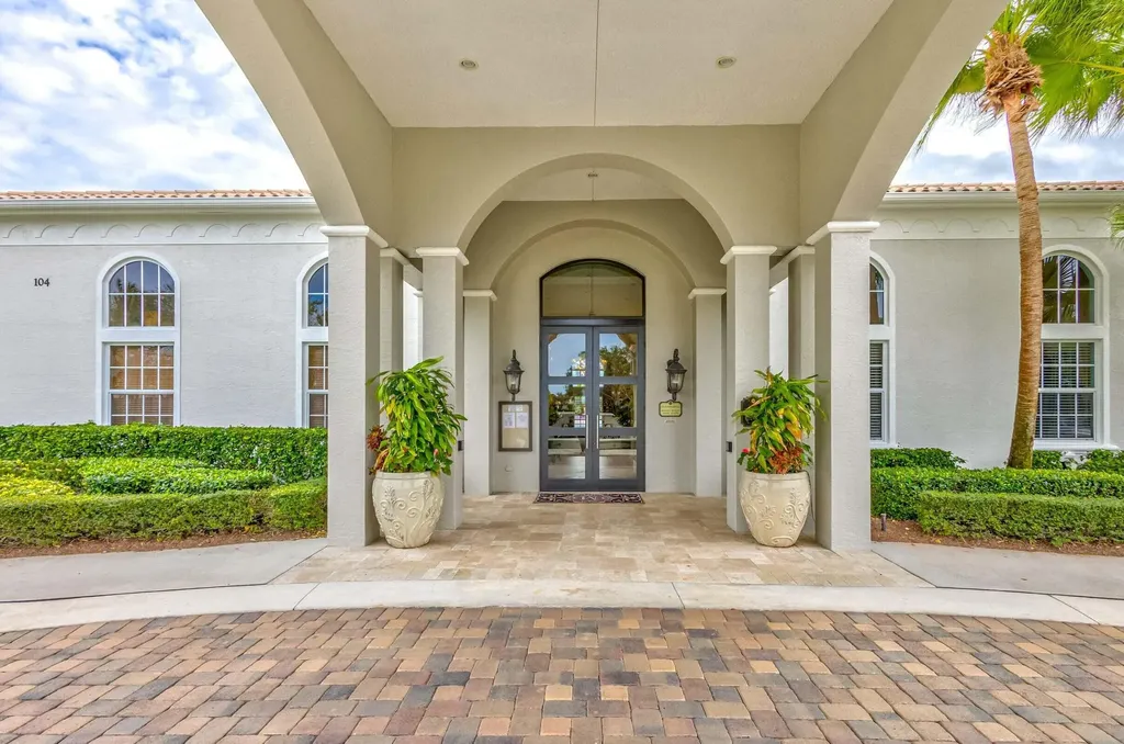 107 Via Escobar Place Palm Beach Gardens FL 33418