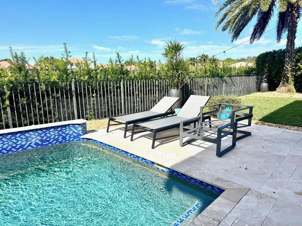 107 Via Escobar Place Palm Beach Gardens FL 33418