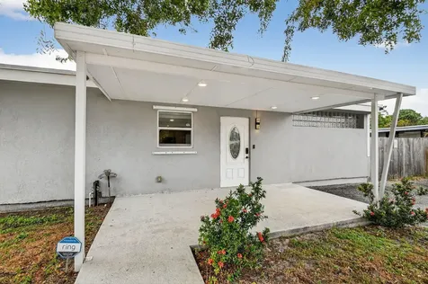 419 Cheyenne Drive Lake Worth FL 33462
