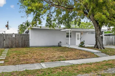 419 Cheyenne Drive Lake Worth FL 33462